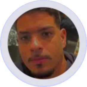 Retrato de Marcos Vinícius, cliente da Bet Seguros em Curitiba
